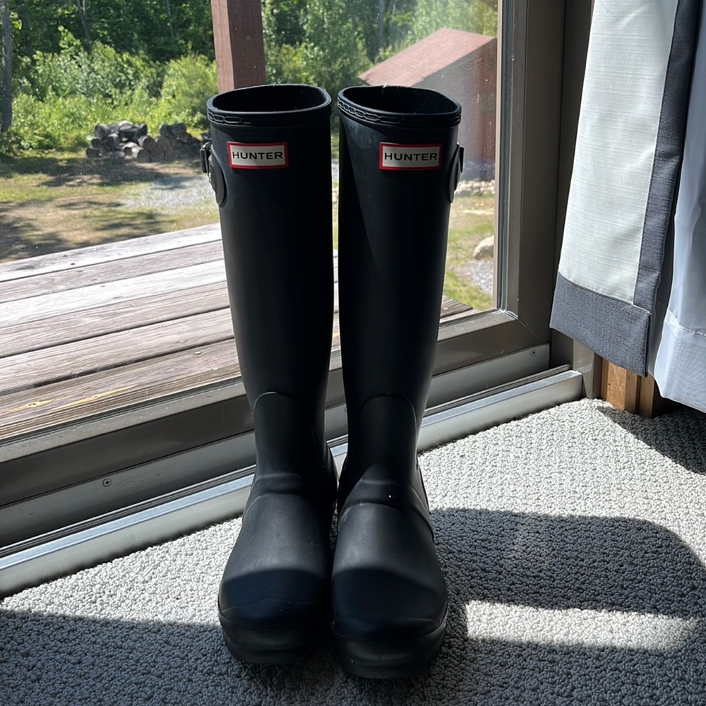 Black Hunter boots